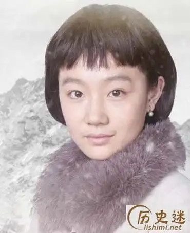 中张歆怡扮演的赵四小姐,也有历史上曾经真实出现过的赵四小姐赵一荻