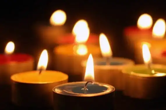 发朋友圈哀悼亲人的话亲人离世伤感的句子愿天堂没有悲伤