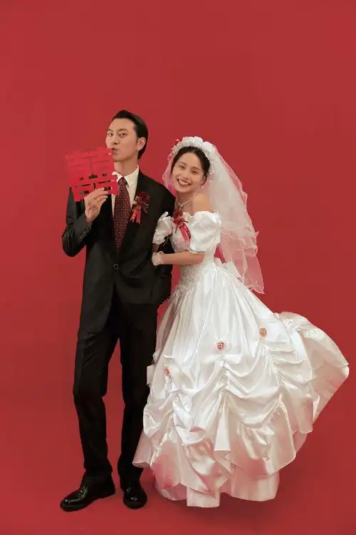 首页 婚纱摄影 【时光艺术家】爱在90年代收藏相册