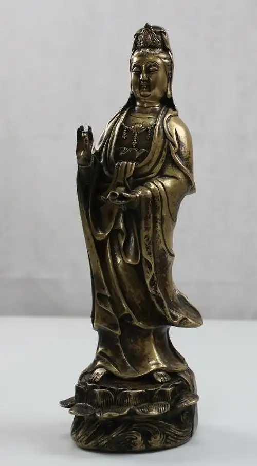 清代鎏金铜观音像