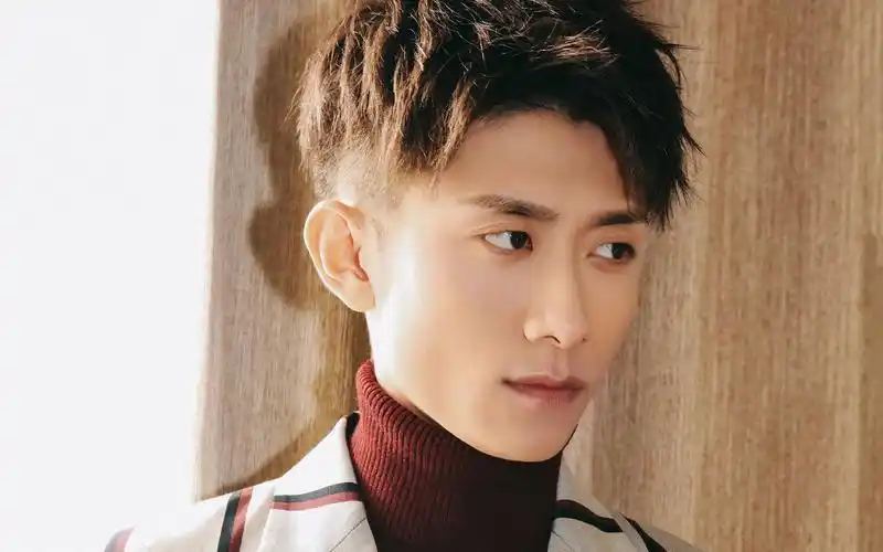 张一山帅气写真电脑桌面壁纸图片,大陆明星,高清,帅气,写真,张一山