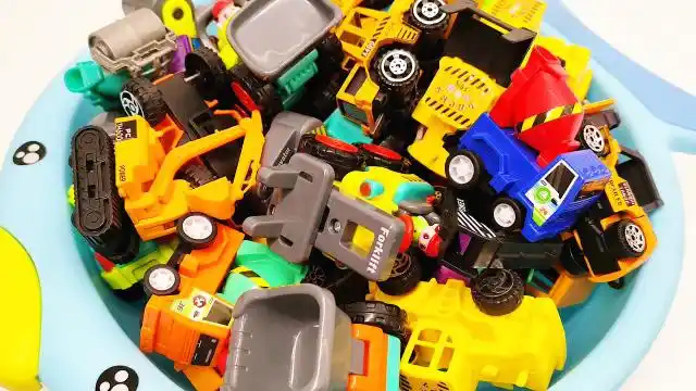 满满一堆水泥搅拌车挖掘机翻斗车工程车系列玩具合集