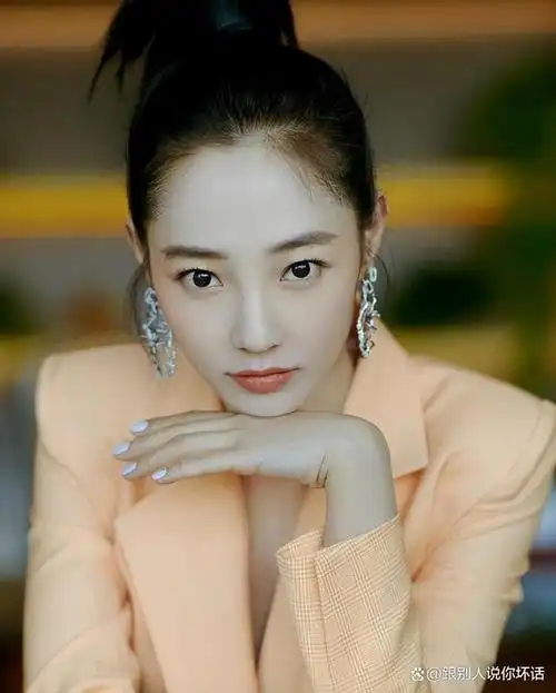 白百何再掀波澜新曝猛料胜过当年一指弹粉丝真是少见多怪