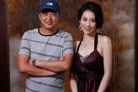 温峥嵘:隐婚初恋生子,出道24年不温不火,46岁家庭圆满风采依旧