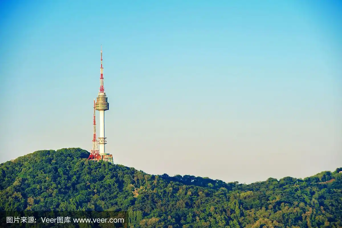 韩国南山的首尔塔.