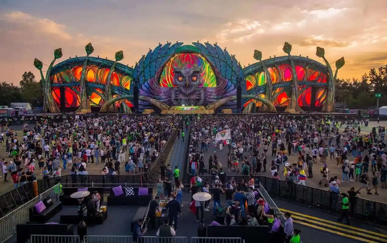 升龙灯光 #音乐节 #百大dj  #edc电音节  全球三 - 抖音