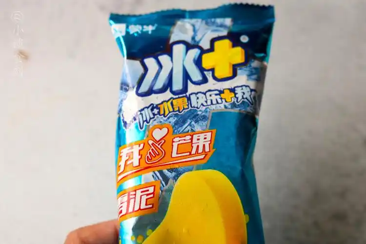 为经典的是山楂口味,这次我又重新地选择了一种口味,芒果口味的冰工厂