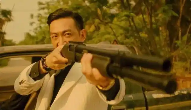 边抽烟边加油,豆瓣掉到仅剩3分,陈小春新片又一次刷低了下限