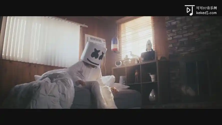全球百大dj 棉花糖  marshmello - alone (official music video)