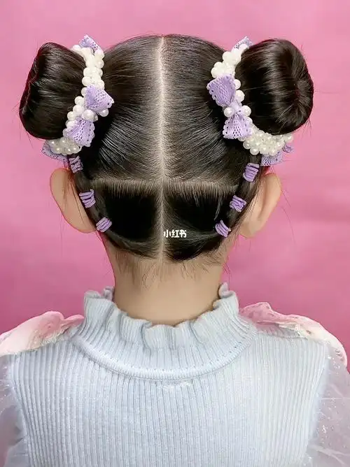 清爽可爱双丸子头