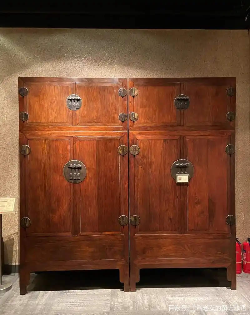 观复博物馆:明代审美,黄花梨箱柜