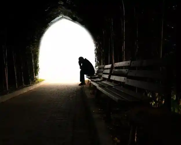 没有一个把你懂得,这个世界上人那么多,遍寻不得!