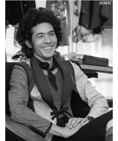 日本|三宅一生|设计师_新浪新闻