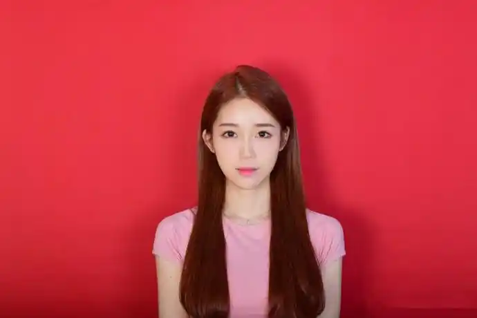 年入千万的4位虎牙女主播,miss身价用亿计算,莉哥素颜最惊艳