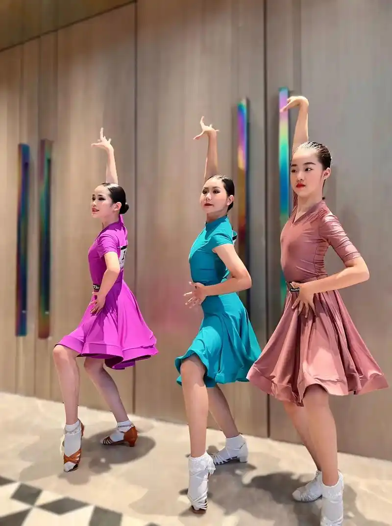 少儿拉丁舞比赛现场花絮