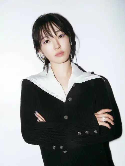 白百何19岁旧照曝光,模样清纯身材饱满,与前男友以前郎才女貌_陈羽凡