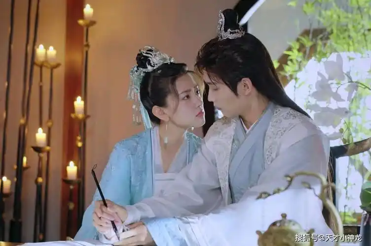 原创双世宠妃3墨言忱爱而不得黑化造反终究成了第二个墨奕怀