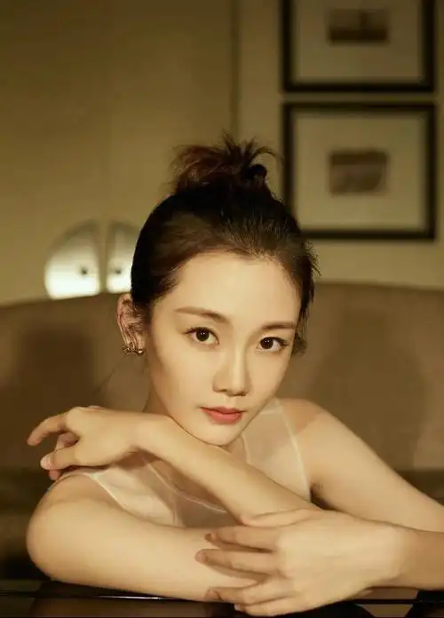 苗苗个人资料简介(同为冯女郎的苗苗)(18)