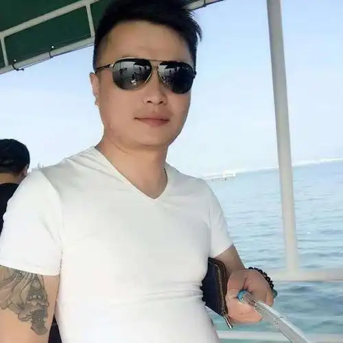 探探真实男生生活照