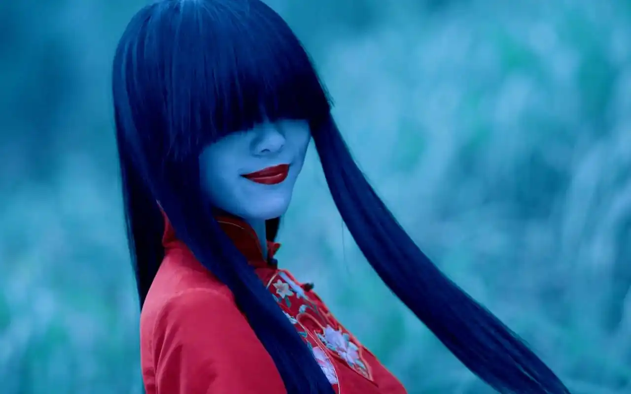 女人被渣男骗财骗色,死后化身红衣厉鬼专杀负心汉!台湾恐怖片