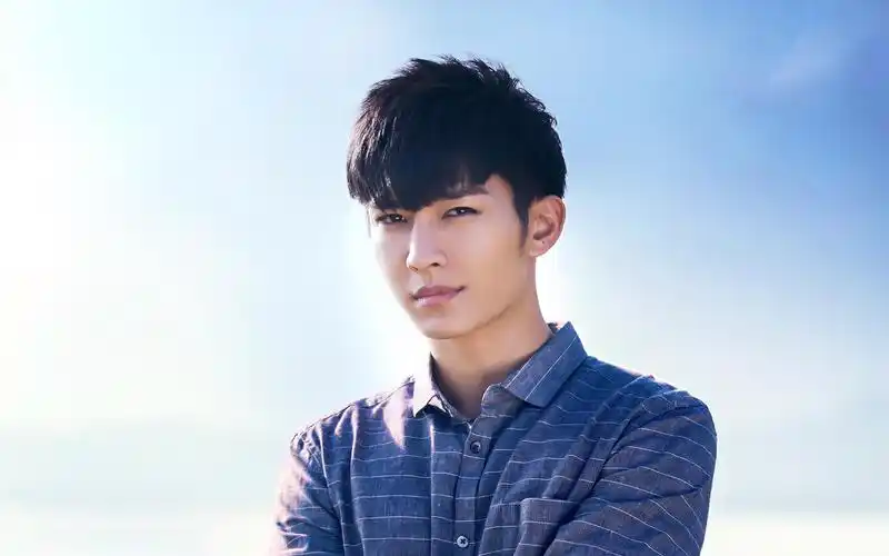 炎亚纶《一路繁花相送》剧照图片桌面壁纸