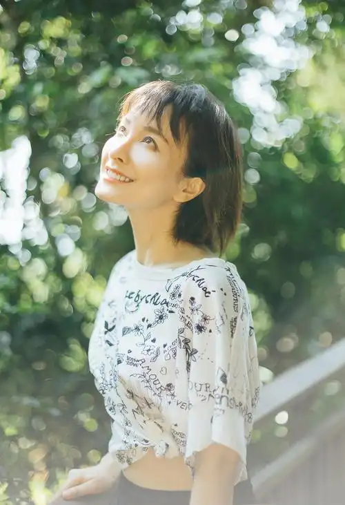 不准有人没关注过吴昕的绝美侧颜