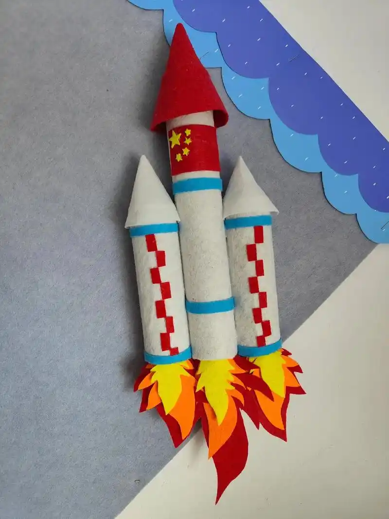 幼儿园 #手工 #幼儿园环创 #太空 今年我做的星空主题, - 抖音