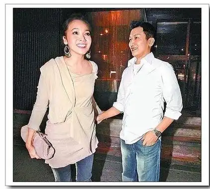 侯佩岑未婚夫黄伯俊(资料图)