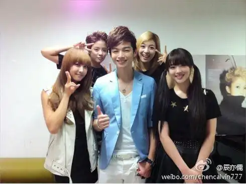 exo鹿晗尼坤韩庚super junior 盘点和宋茜合影的美男子们