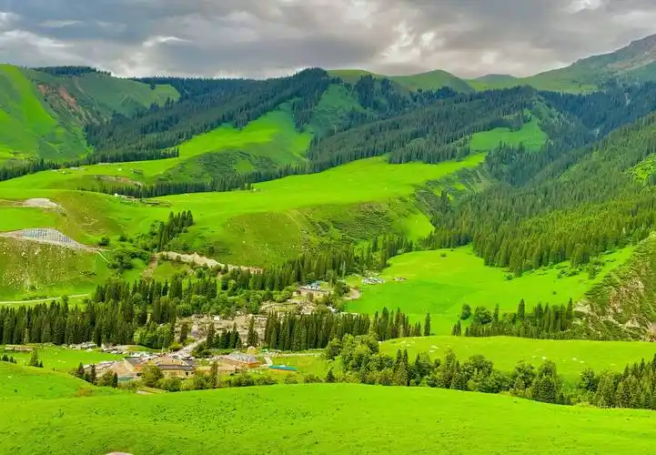 四海云游卡景点到底有哪些好玩的-真实出行带你看看伊犁_那拉提_草原