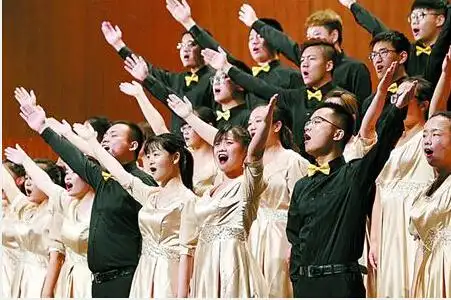 以歌唱祖国歌颂美好生活为主题嘹亮歌声唱响申城