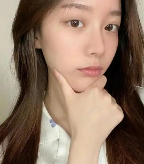 所以大家都特羡慕那种"素颜脸"的女生,羡慕她们天生是张带妆脸,不出门