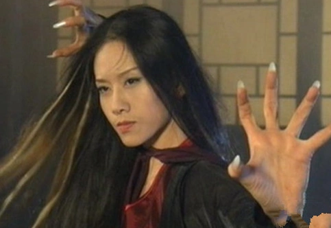 射雕英雄传梅超风扮演者