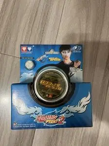 注定的墨绿指甲淘宝奥迪双钻悠悠球火力少年王2周边扑克牌李飞李非