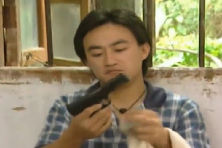 p>周猛,男,演员,在《 a target="_blank" href="/item/插翅难逃