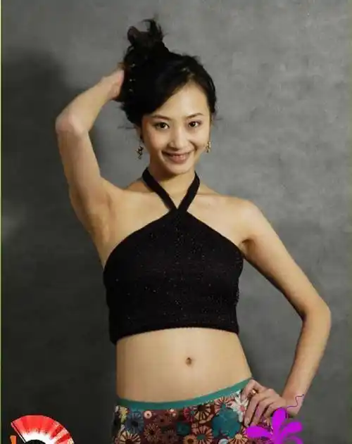 黄海波妻子曲栅栅:嫁落魄丈夫,因《狂飙》走红,如今苦尽甘来_父母