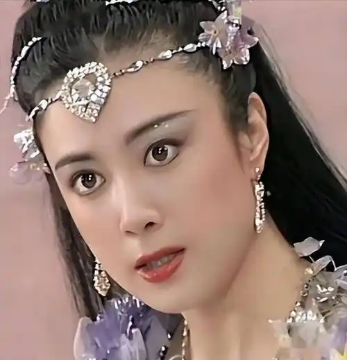 59岁傅艺伟独子离世,社交平台两年未更新,儿子同学证实因病逝世