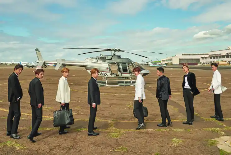 exo写真集4月30日发行 在浪漫的夏威夷度过休假