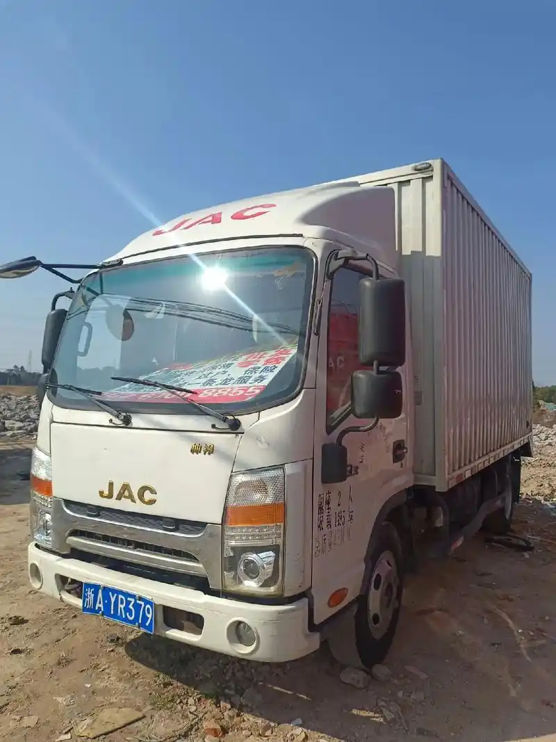 拿进18年江淮帅铃4米2厢式货车,标准车厢,公里数少,原版车 - 抖音