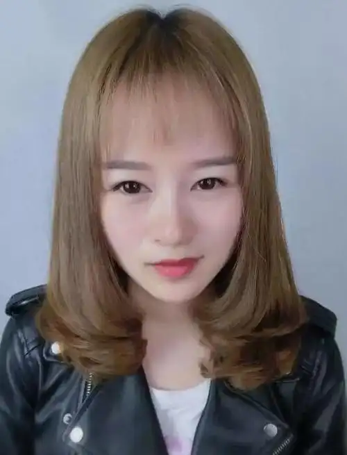 2017春天流行齐肩内扣梨花烫卷发型女图片假发女中长卷发长发自然逼真