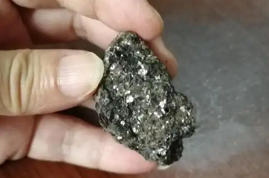 锎的原石怎样辨别