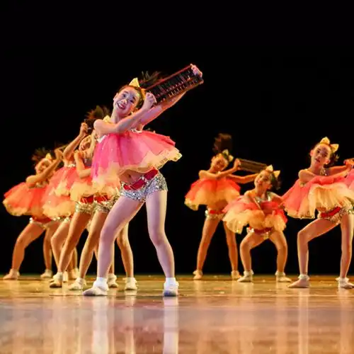 六一儿童节表演服女童公主蓬蓬裙幼儿园舞蹈演出服装少儿走秀服