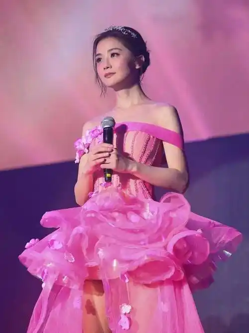 这么多年过去了,她依旧能击中我的心_sa_帅又美_图片