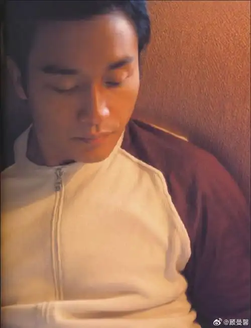 张国荣超话你的专属时间卡点问候,哥哥!早乜#继续宠爱张国荣