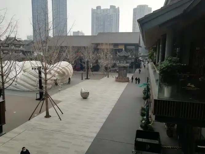 《游成都市远洋太古里》