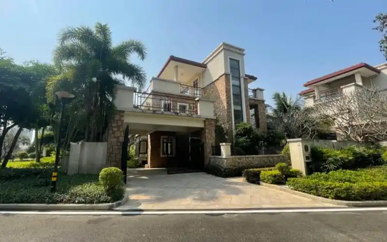 雅居乐清水湾 金色果岭独栋 一线高尔夫