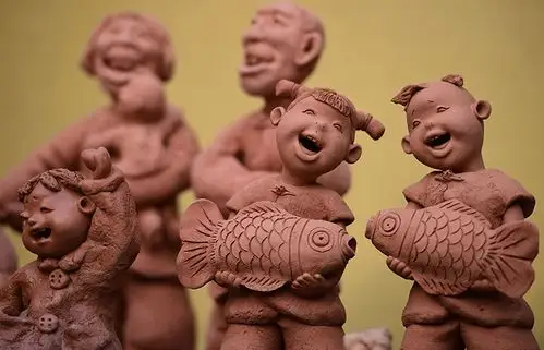 泥塑作品《运河人》留住乡愁