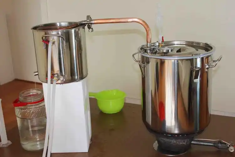 铜酿酒设备家用蒸酒器小型蒸馏器白兰地提纯口感好