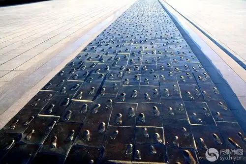 大连星海广场在海滩上留下属于你的脚印和记忆