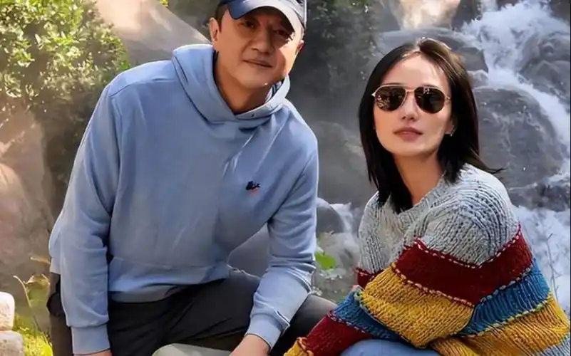 海哈金喜控诉李亚鹏大男子主义,不愿在家里当全职太太!